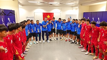 U17 Việt Nam bị loại, HLV Cristiano Roland nói gì?