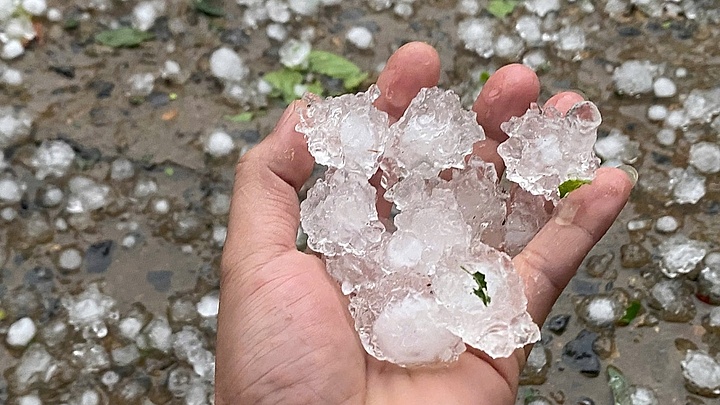 Mưa đá lớn gây thiệt hại tại một số xã vùng cao của Lào Cai