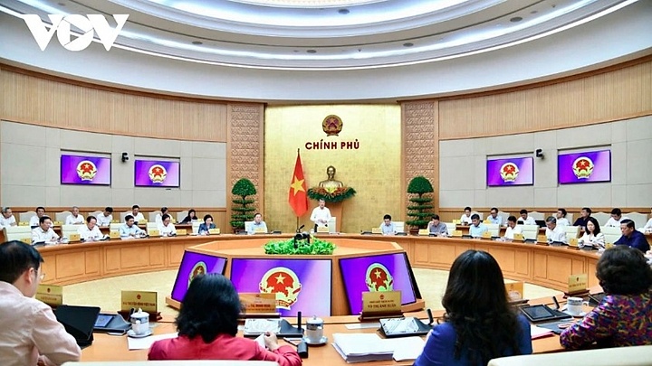 Government chief calls for synchronous measures to promote growth