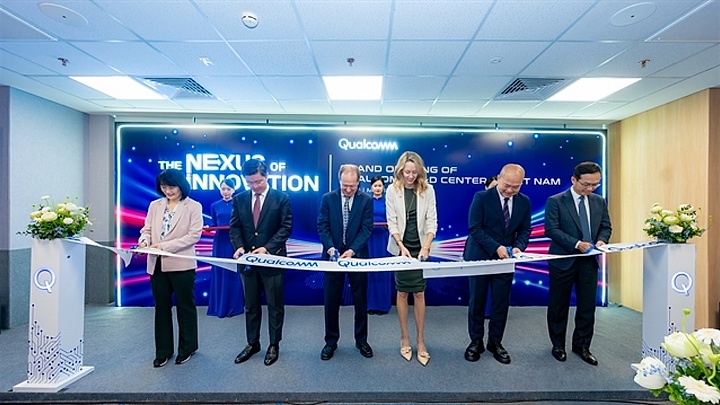 Qualcomm opens Hanoi R&D Centre to expand semiconductor, AI operations in VN