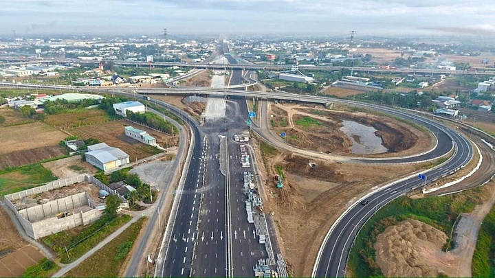 Hạ tầng dần định hình giá trị bất động sản Bến Lức