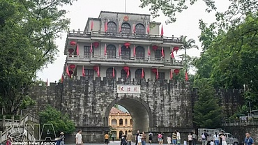 Vietnam, China seek stronger tourism links through cultural exchange