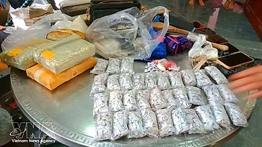 Two cross-border drug rings busted, more than 23kg of drugs seized