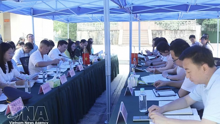 Vietnam, China seek to build modern, smart border gates