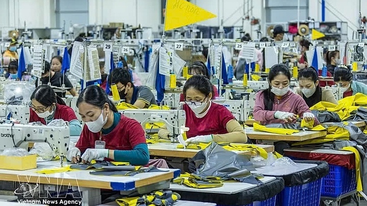 New businesses, market re-entries up 32.8% in first four months