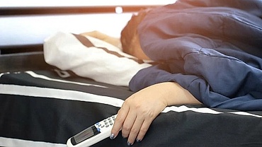 Đóng kín cửa bật điều hòa có gây thiếu oxy, mệt mỏi, đau đầu?