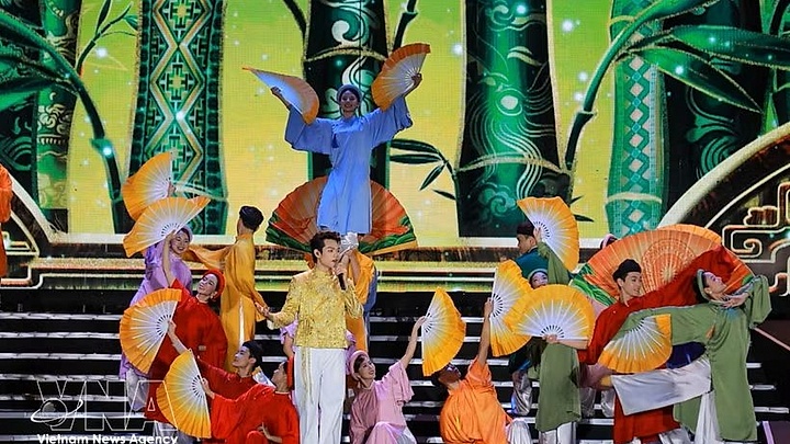 Spreading Vietnamese cultural identity in digital space