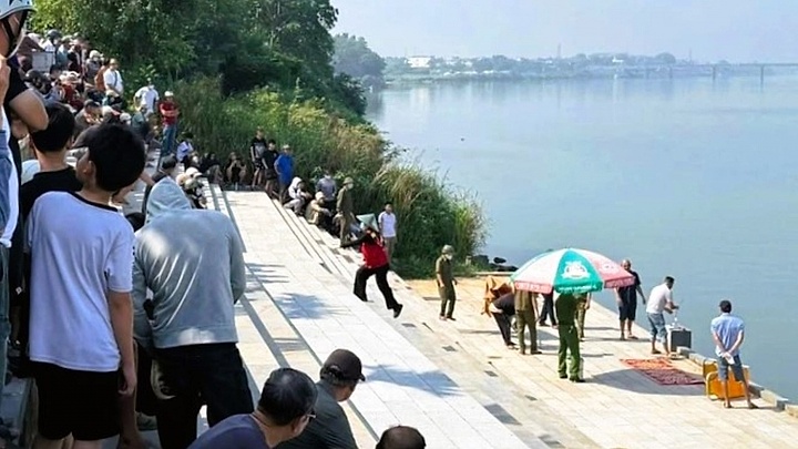 Phát hiện 2 thi thể trên sông Thạch Hãn, Quảng Trị