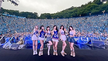 Tại sao các nhóm nhạc K-pop khao khát biểu diễn tại lễ hội đại học?