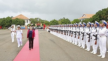 NA leader visits naval units in Khanh Hoa