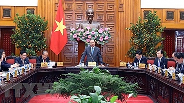 Prime Minister commends efforts to ensure happy Tet for all