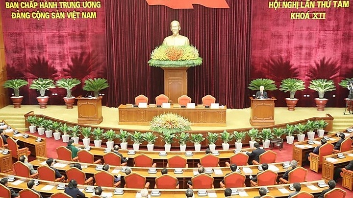 Officials, Party members make political commitments to people