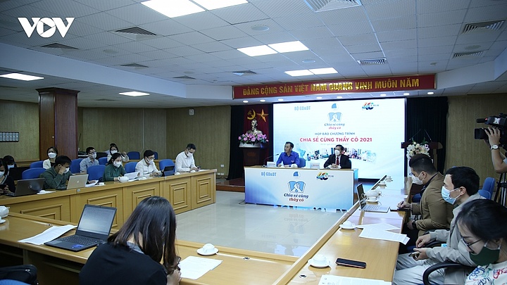 Sẽ tuyên dương 50 giáo viên trong Chương trình “Chia sẻ cùng thầy cô” năm 2021