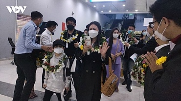 Last Lao tourists visit Phu Quoc with vaccine passports 