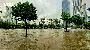 Storm Mulan circulation leaves six dead and missing