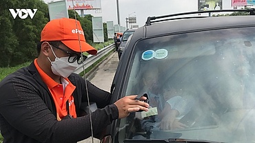 Cục Đăng kiểm Việt Nam: Chưa bắt buộc dán thẻ ETC khi đi đăng kiểm xe