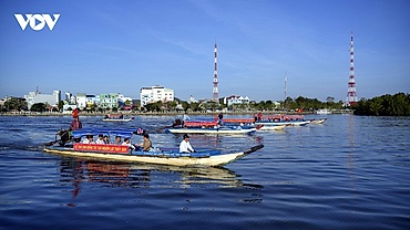 Hà Tiên thả hàng triệu con giống thuỷ sản trên đầm Đông Hồ 