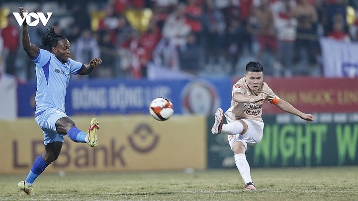 Đội hình tiêu biểu vòng 8 V-League 2023/2024: Điểm nhấn Quang Hải, dấu ấn HAGL