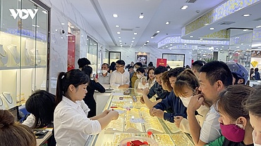 Người dân Bắc Ninh tấp nập mua vàng ngày Vía Thần tài