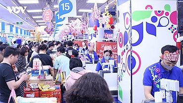 Thị trường hàng hóa ngày giáp Tết: Sức mua tăng, hàng hóa dồi dào