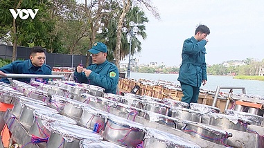 Bên trong trận địa pháo hoa trước giờ khai hỏa trình diễn chào năm mới Ất Tỵ