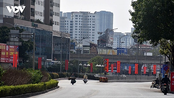 Ngày 29 Tết, đường phố Hà Nội vắng phương tiện, cao tốc thông thoáng