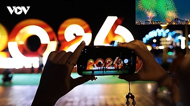 Crowds fill Vietnamese streets to ring in New Year 2026