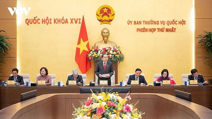 Chủ tịch Quốc hội chủ trì Phiên họp thứ nhất, Ủy ban Thường vụ Quốc hội khóa XVI