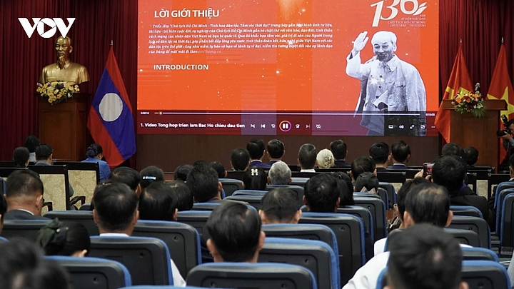 Digital exhibition on President Ho Chi Minh held in Laos