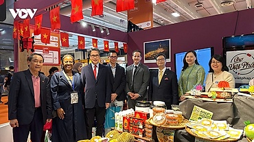 Pavilion launched to promote Vietnam products at Foire de Paris