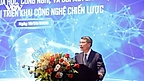 Government leader urges rapid development of strategic technology products